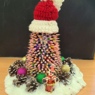 Чудесная елочка-карандашница