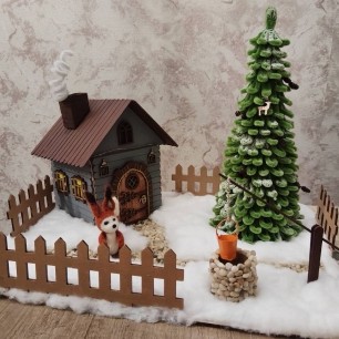 У домика в лесу