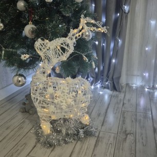 Новогодний олень