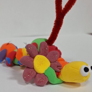 Радужная гусеница