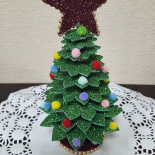 Ёлочка-малышка