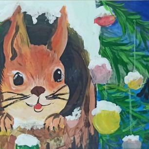 Бельчонок и ёлочные шарики