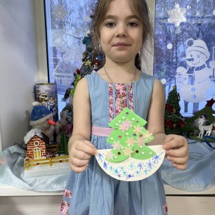 "Елочка - Красавица, всем нам очень нравится"