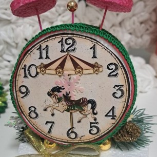 "Новогодние часы Лошадка"