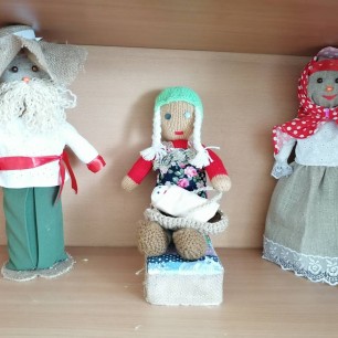 "Куклы для кукольного театра"