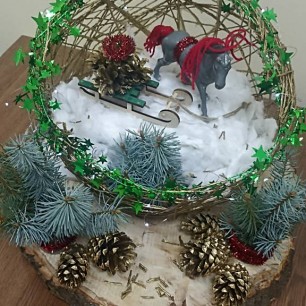 "Новый год к нам мчится... "