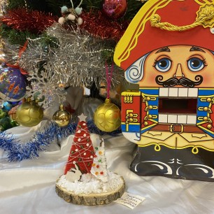 Ёлочки-красавицы.