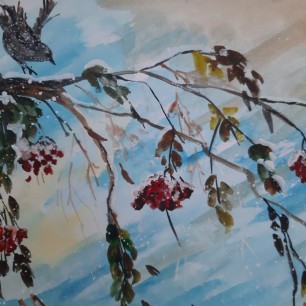 Птицы над ветками рябины