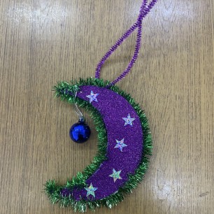 Месяц новогодний