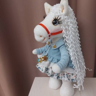 Лошадка Лея