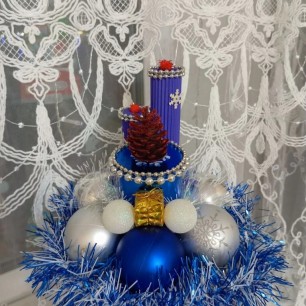 Новогодняя свеча