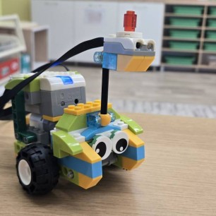 робот "Сборщик мусора"