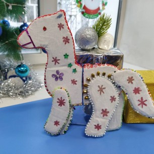 лошадка "Снежинка"