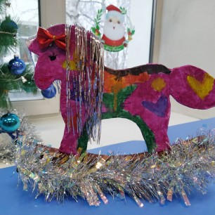 "Радужная лошадка