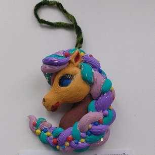 Радужная лошадка