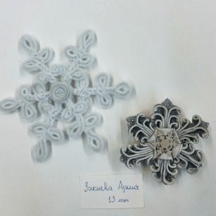 Снежные сестрички