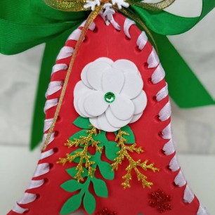 "Яркий колокольчик для нарядной ёлки"