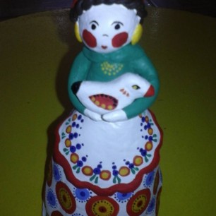 Игрушка дымковская " Барыня с уточкой"