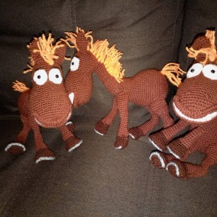 В год лошади много Юлиев не бывает