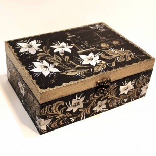 Шкатулка по мотивам "Петербургская роспись"