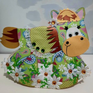 Лошадка - качалка: символ уюта и волшебства