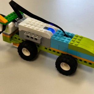 Гоночный автомобиль