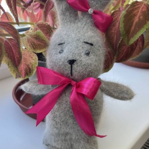 «Зайка из перчатки»