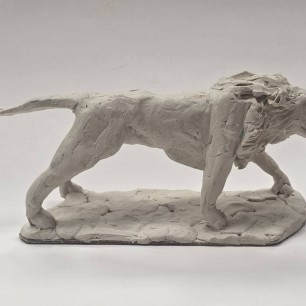 Крадущийся лев