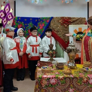 Русский дом и всё что в нём