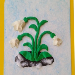 Первый весенний цветок