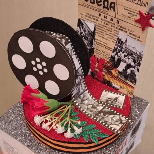 Поделка "Кинолента победы "