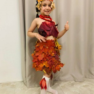 Костюм из природного материала