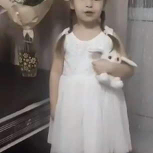 Людмила Петровна Давыдова " Я маму люблю!"