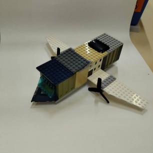 Тяжелый военно-транспортный самолет Ан-24