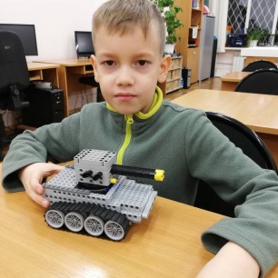 Танк КВ2