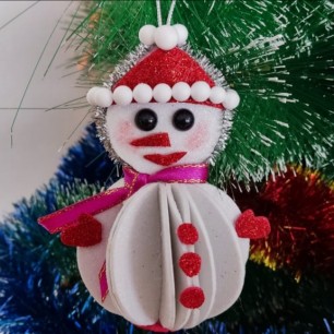 Новогодний снеговик