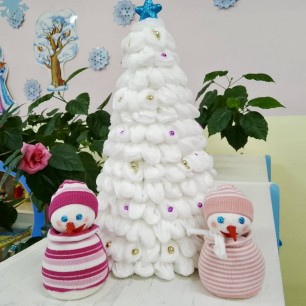 «Снеговики в лесу»