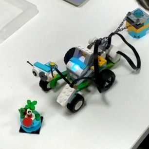 Исследовательский робот-вездеход