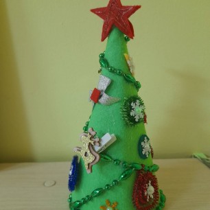 Ёлка, ёлка, ёлочка! Зелёная иголочка.