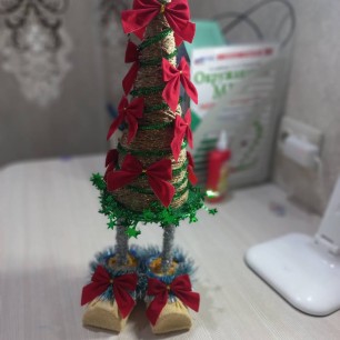 Елочка зажгись