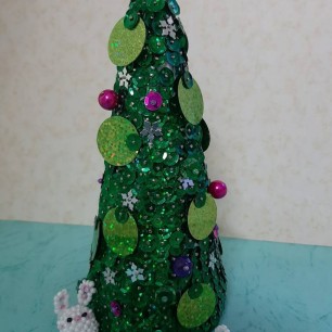 "Зайчата у чудесной елочки"