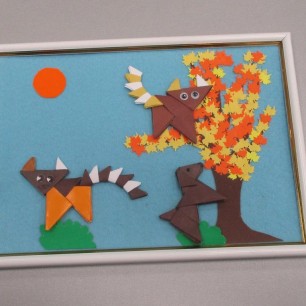 Двор с котятами.