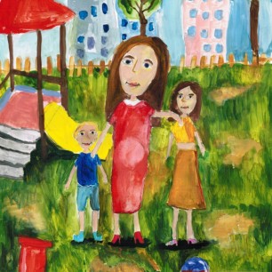 Семья на прогулке