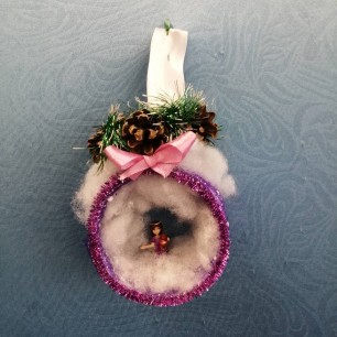 Новогодняя подвеска "Снежная песенка"