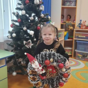 "Новогодний веночек"