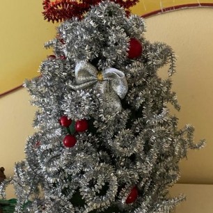 Ёлочка, гори!