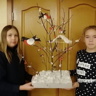 "Снегири на ветках"