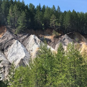 Удивительный Реж. Липовский карьер. Глиняные отвалы