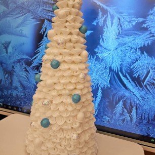 В лесу родилась елочка