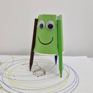 "Робот-художник"